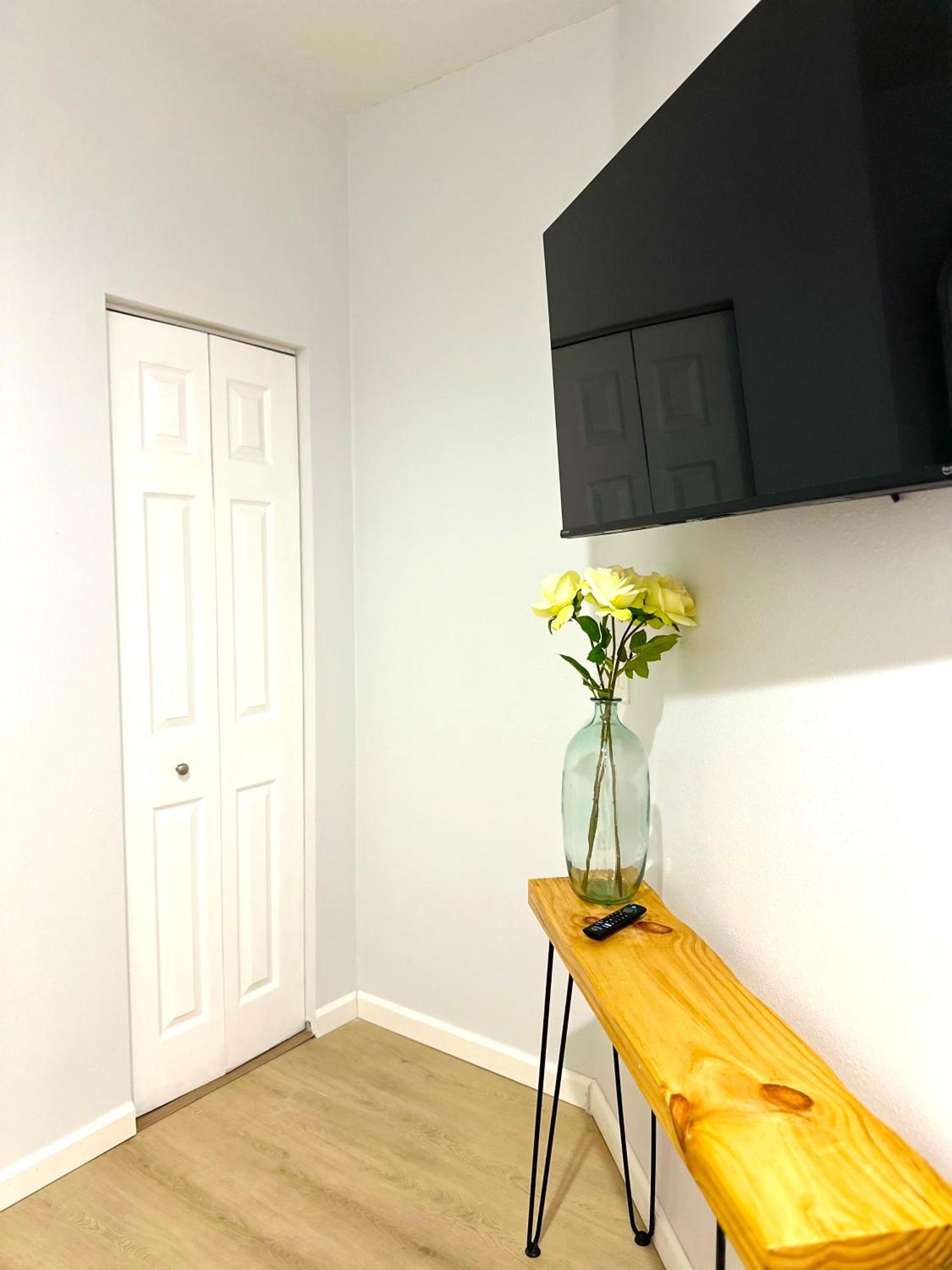 Albatross Condo In Pga Village, 2 Bedroom 1 Bath, A Side Carlton Eksteriør billede