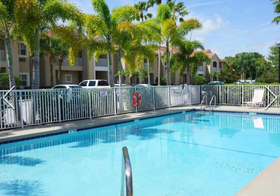 Albatross Condo In Pga Village, 2 Bedroom 1 Bath, A Side Carlton Eksteriør billede